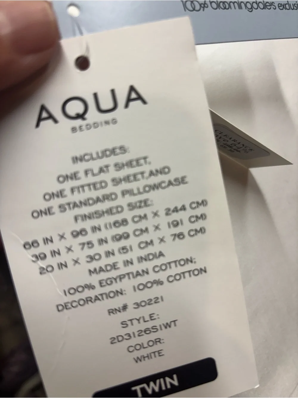 Aqua White Embroidered Scallop Sheet Set b153s